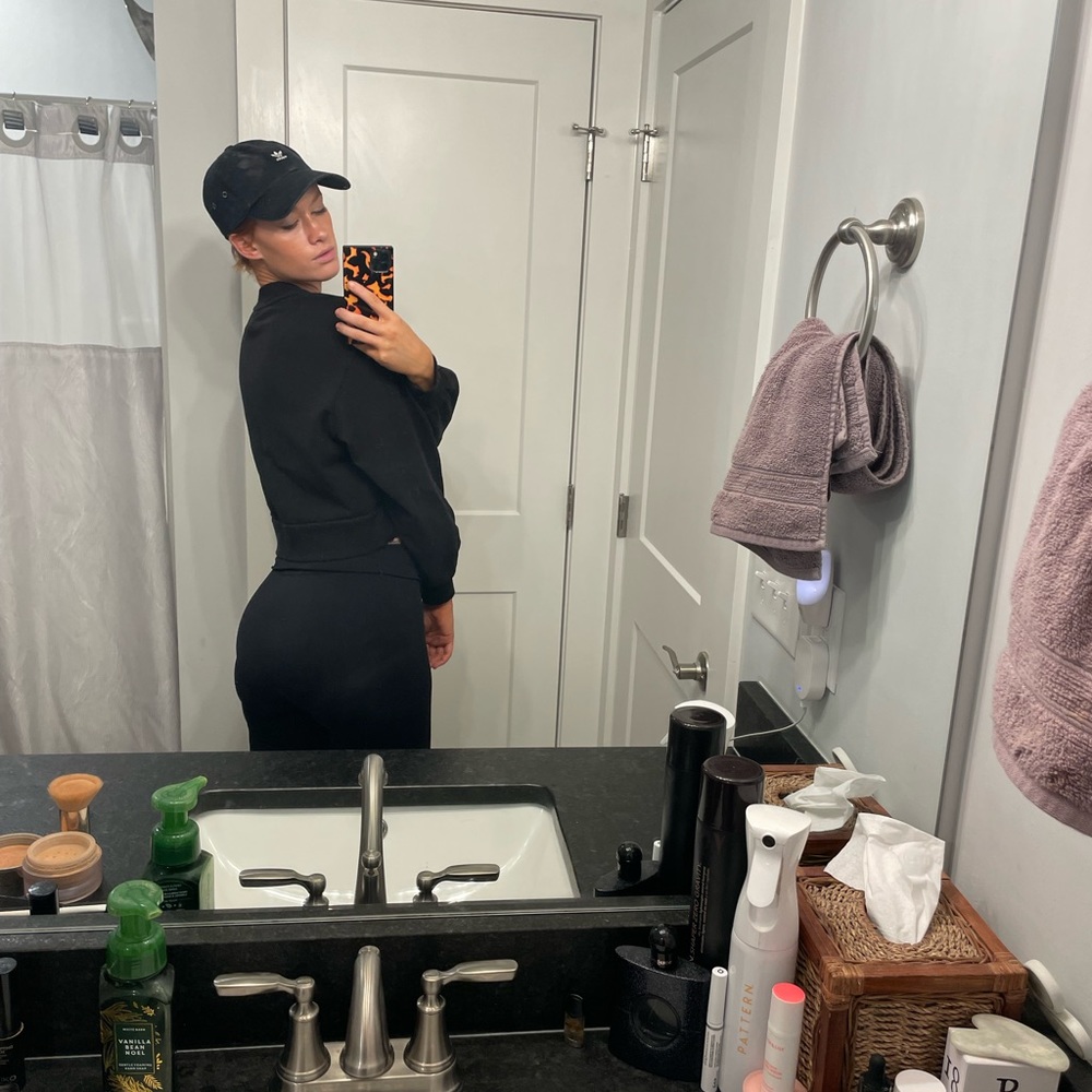 EUC Puma Black Crop Sweatshirt - Picture 9 of 11